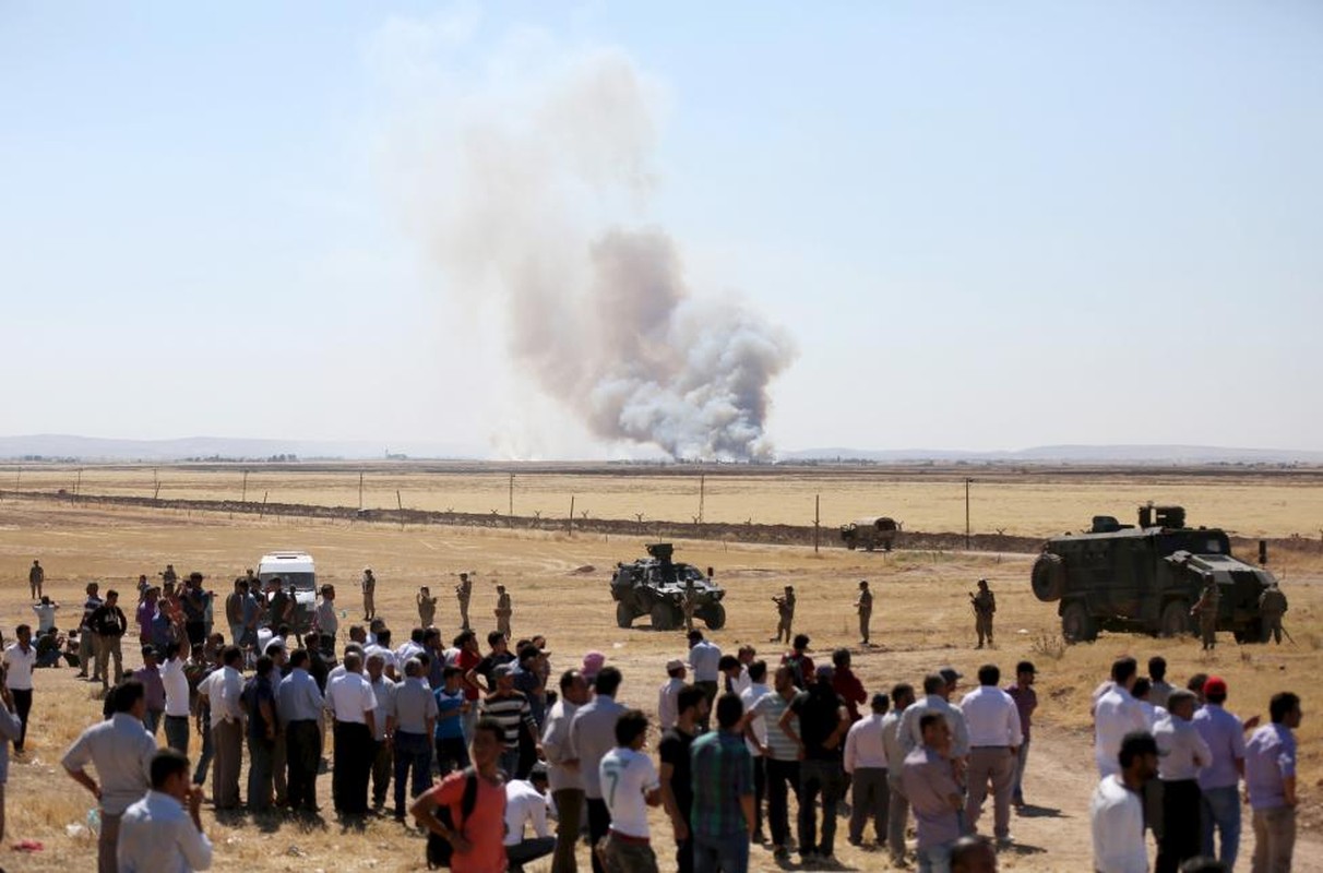 Phien quan IS tan cong Kobane, dan Syria chay loan-Hinh-8